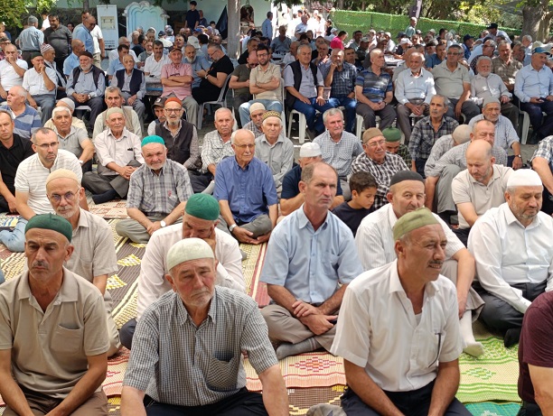 Ali Fakı Hayrına Binlerce Kişi Katıldı