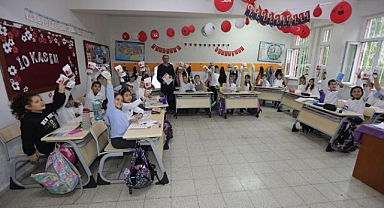 “Bayraklı’nın çocukları hayvan sevgisiyle büyüyor”