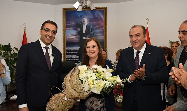Balçova Belediye Başkanı Onur Yiğit Mazbatasını Aldı