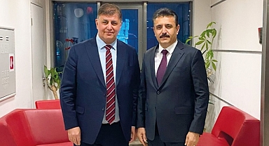 “İki elimiz kanda olsa da Dikili’ye pis su arıtma tesisini yapacağız.”