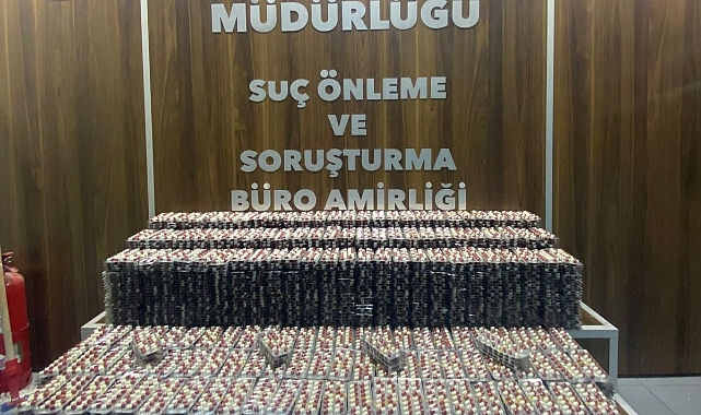 Yoldaki koliden uyuşturucu çıktı