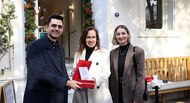 Tarihi restorasyon projelerine teşekkür plaketi