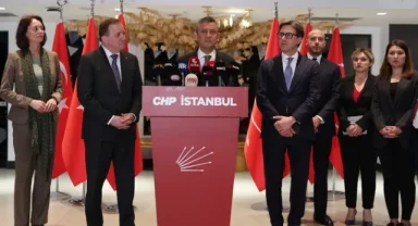 Özgür Özel: "Sütte leke var bizim başkanlarımızda yok"
