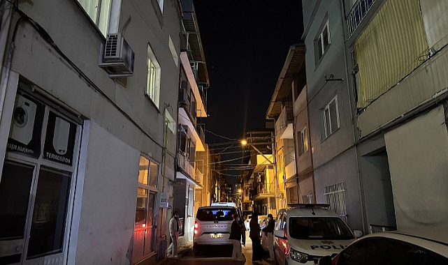 İzmir'de bir kişi evinde ölü bulundu