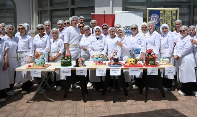 İzmir Bornova'da tatlı rekabet!