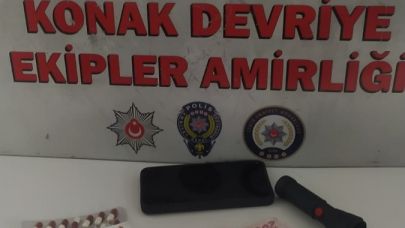 İzmir’de Uyuşturucu Operasyonunda 2 Kişi Tutuklandı