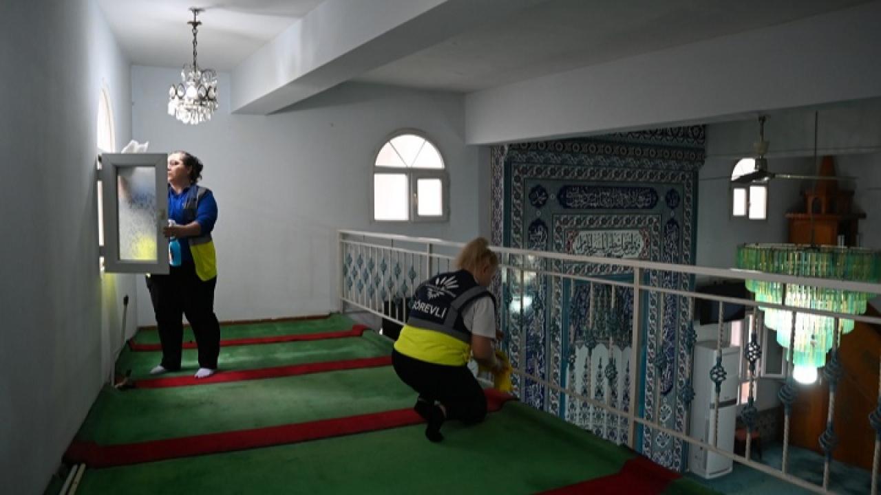 Karabağlar’da İbadethaneler Ramazan’a Hazırlanıyor