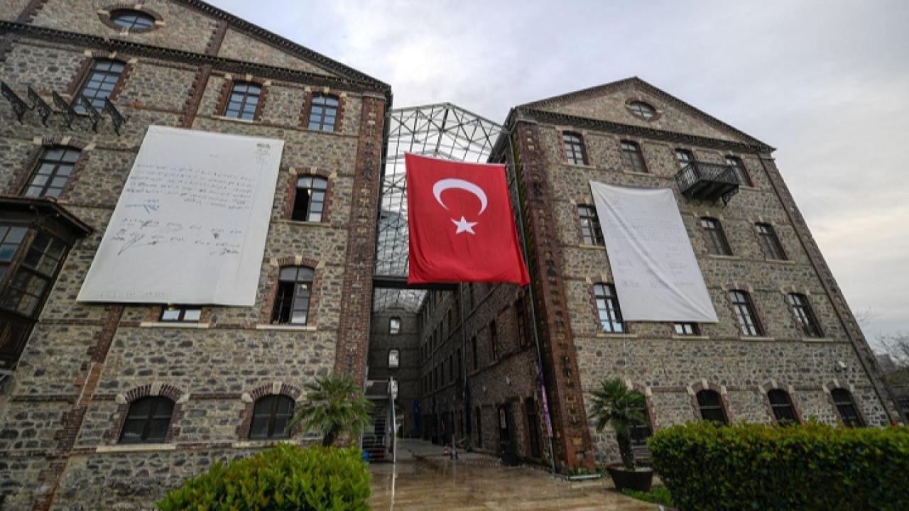 Tugay’dan Net Mesaj: Kamu Binalarını Boşaltmayacağız
