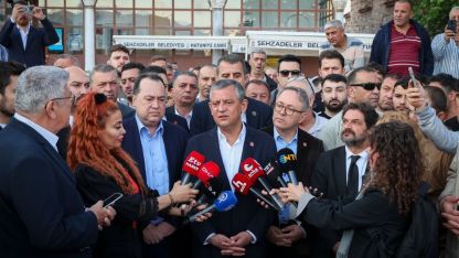 Özgür Özel’den Bayram Günü Kurultay Mesajı