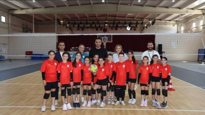 Atatürk Spor Salonu Yenilendi