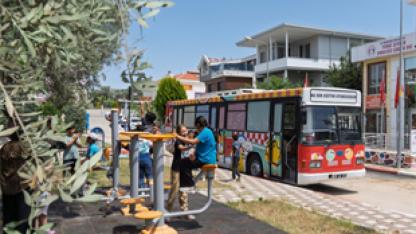 Hurda Otobüsten Geleceğe Yolculuk